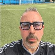 Ex Calciatore e Allenatore di Calcio e Calcio a 5 esperto di Tecnica e Tattica disponibile per lezioni individuali e mini gruppi